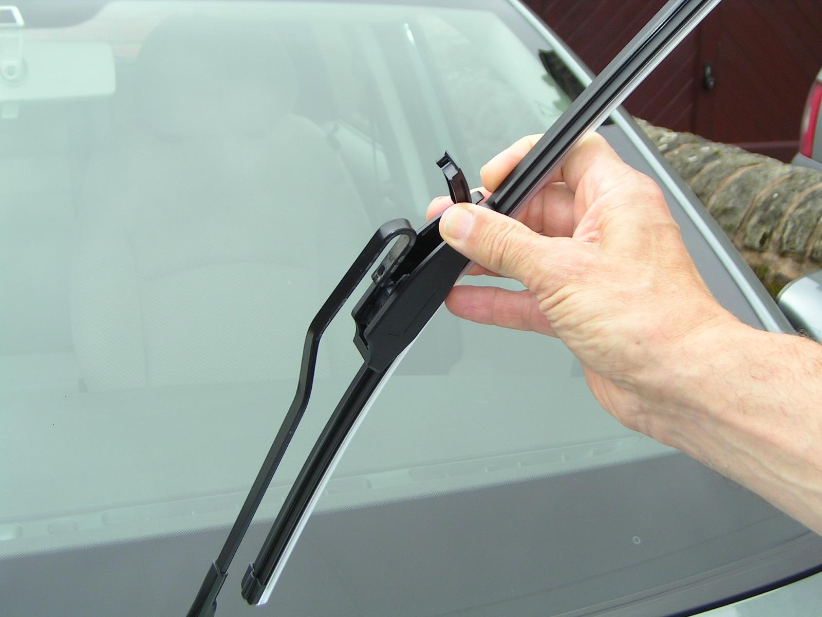 Glass Cleaning Brushes - JV Car Service 